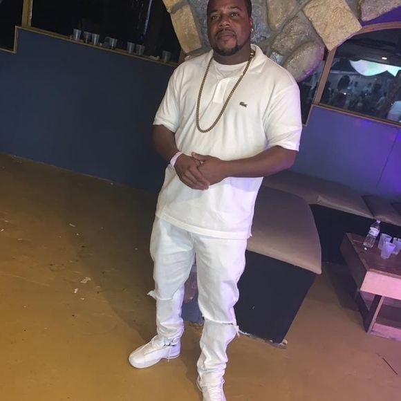 Meet your Posher, Dwayne - Picture 1 of 1